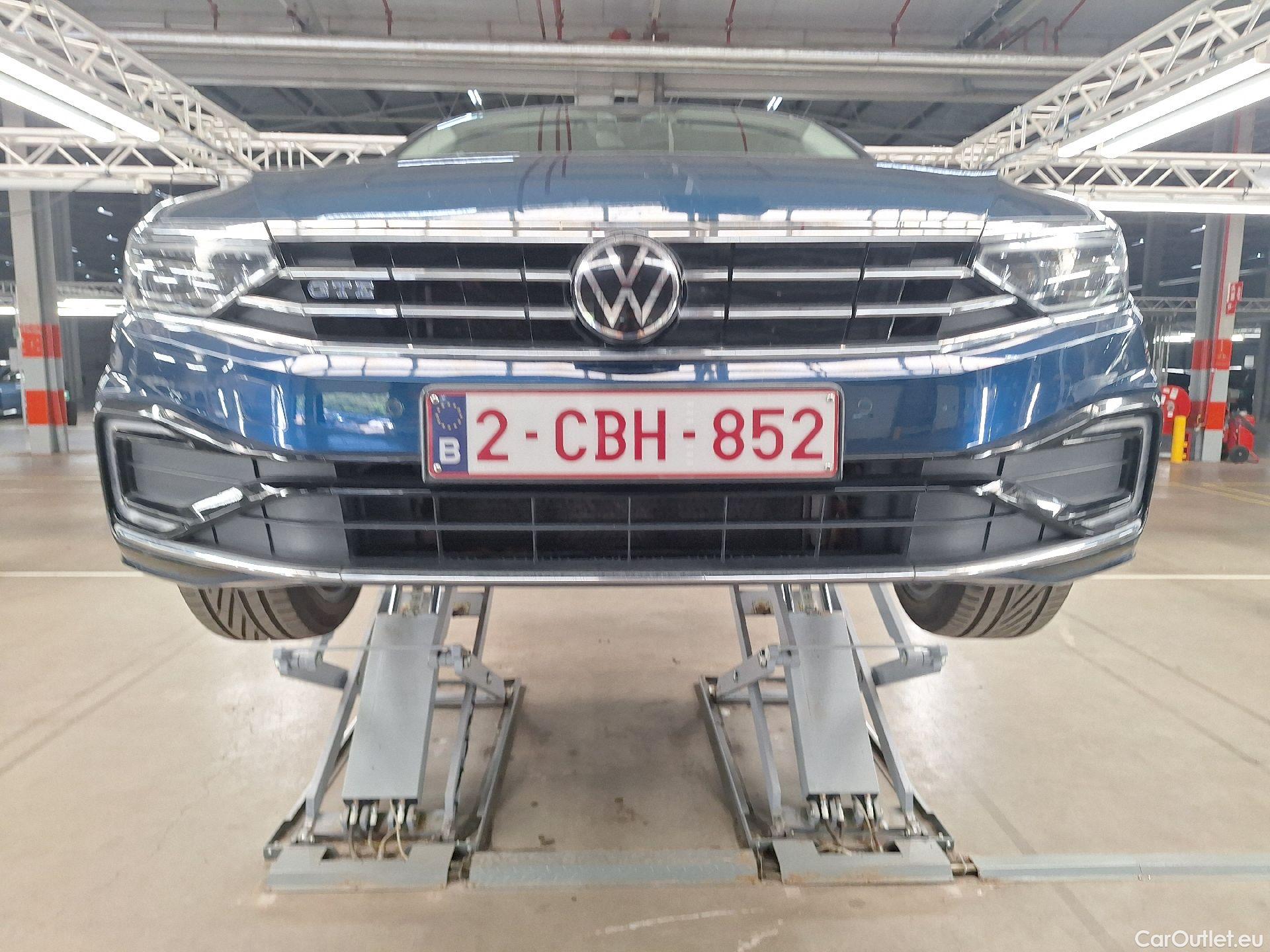  Volkswagen  Passat VW,  V FL'19 PHEV, Volkswagen  Variant 1.4 TSI DSG6 GTE Busines #26