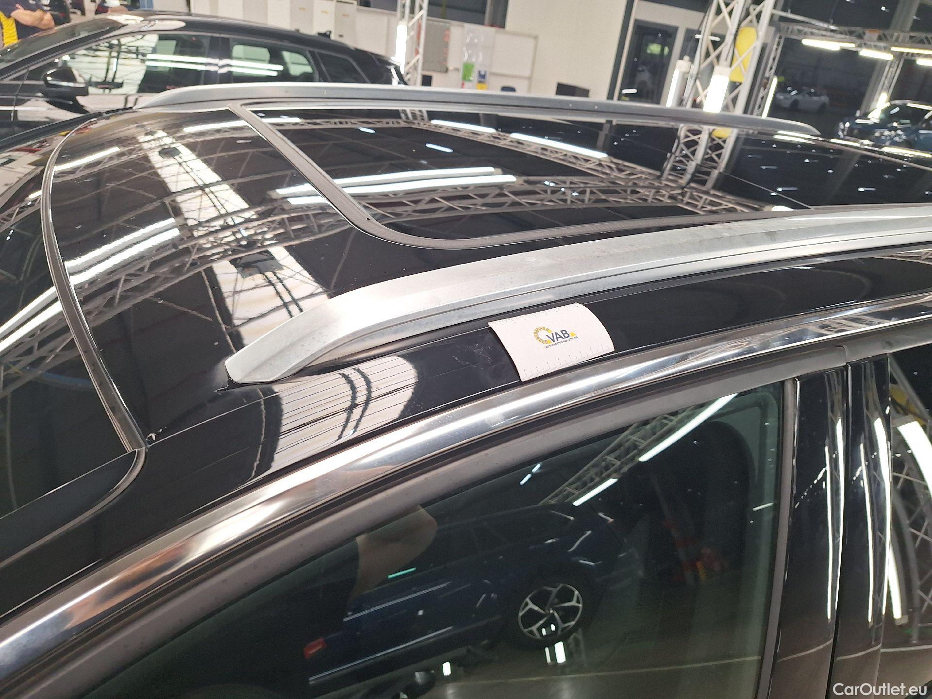 Peugeot  5008 Peugeot,  '16, Peugeot  1.2 PureTech 96kW S&S EAT8 GT Line 5d 7pl #4