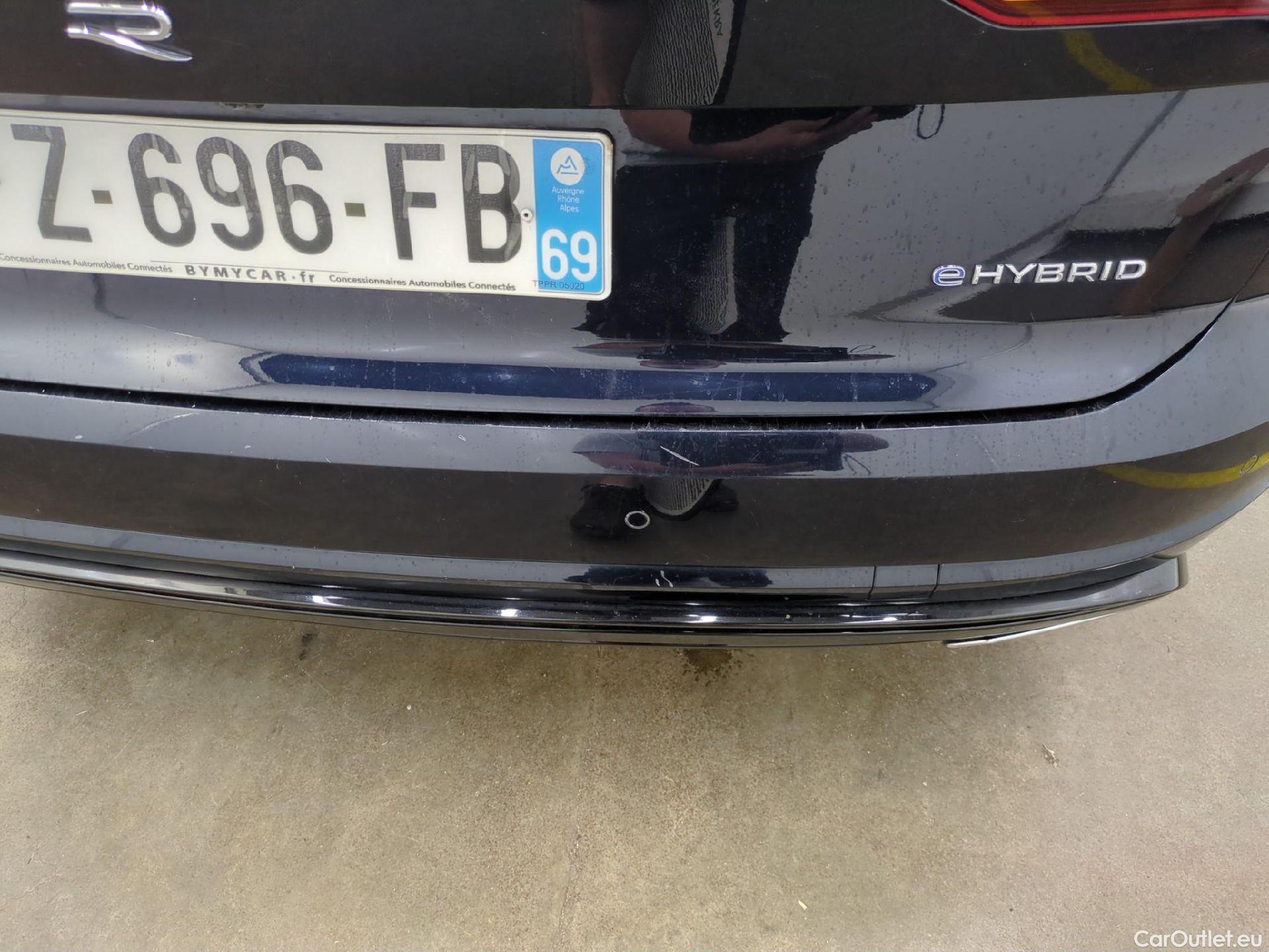  Volkswagen  Touareg  / 2018 / 5P / SUV 3.0 TSI 462ch eHybrid R #42