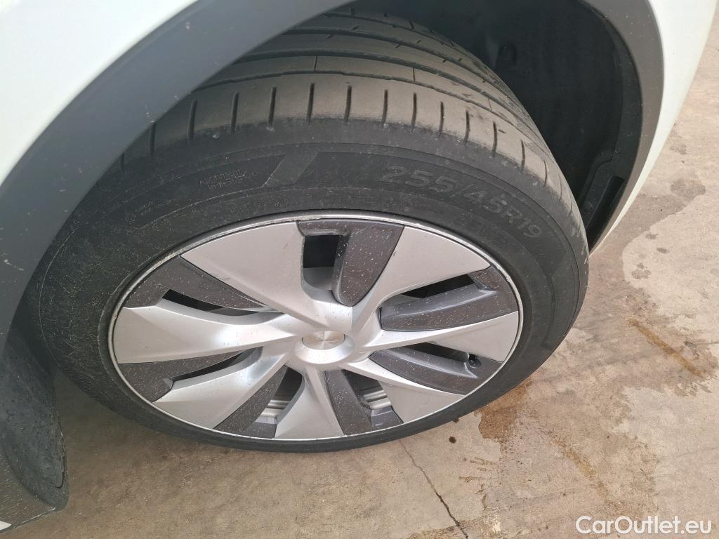  Tesla  Model Y TESLA  / 2020 / 5P / SUV Grande Autonomie Dual-Motor AWD #6