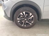  Peugeot  2008 PEUGEOT  / 2019 / 5P / CROSSOVER BLUEHDI 130 EAT8 ALLURE PACK S/S AUT. #77
