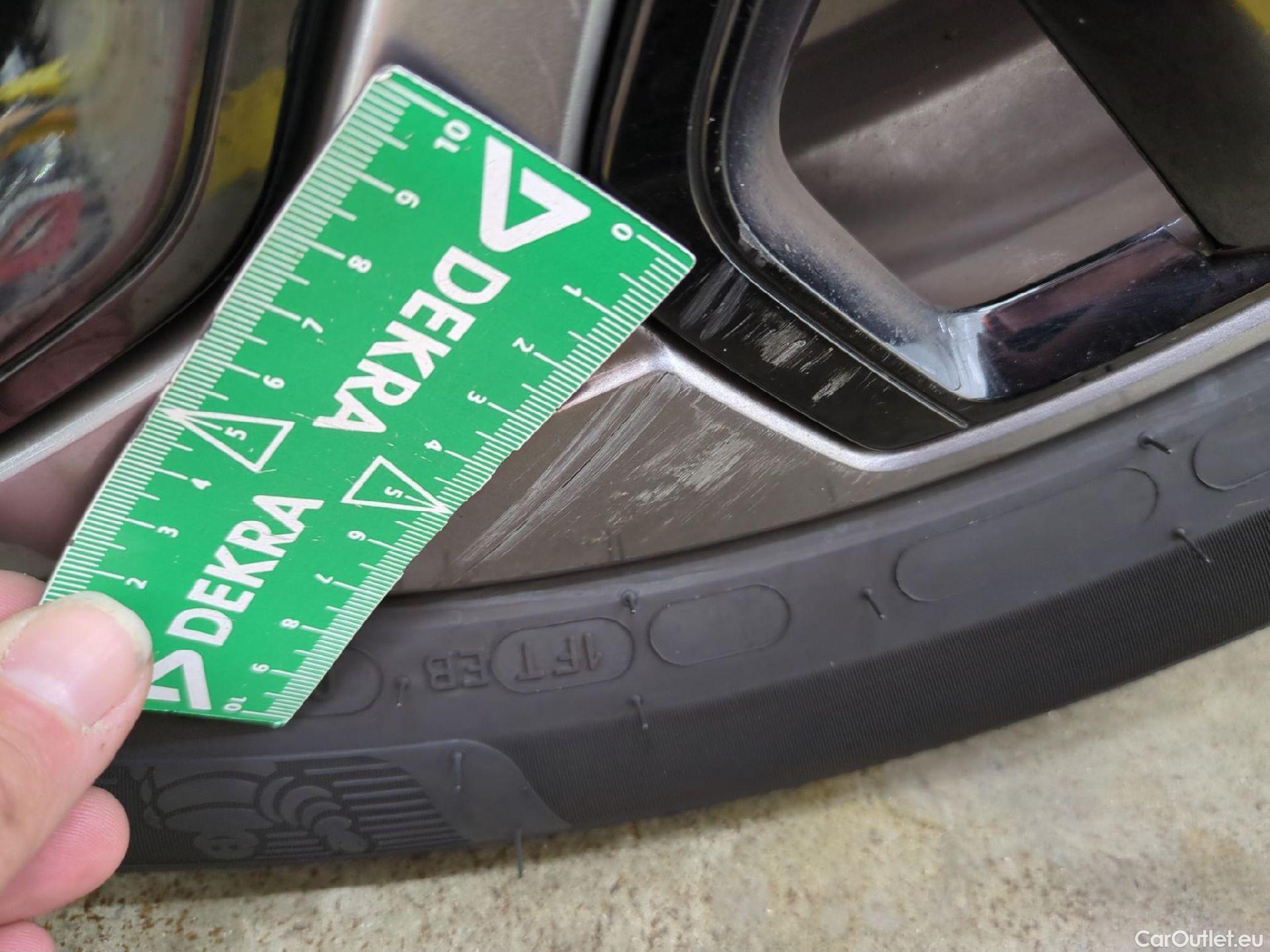  Citroen  C4  X Feel Pack 1.2 PureTech 130CV BVA8 6E #1