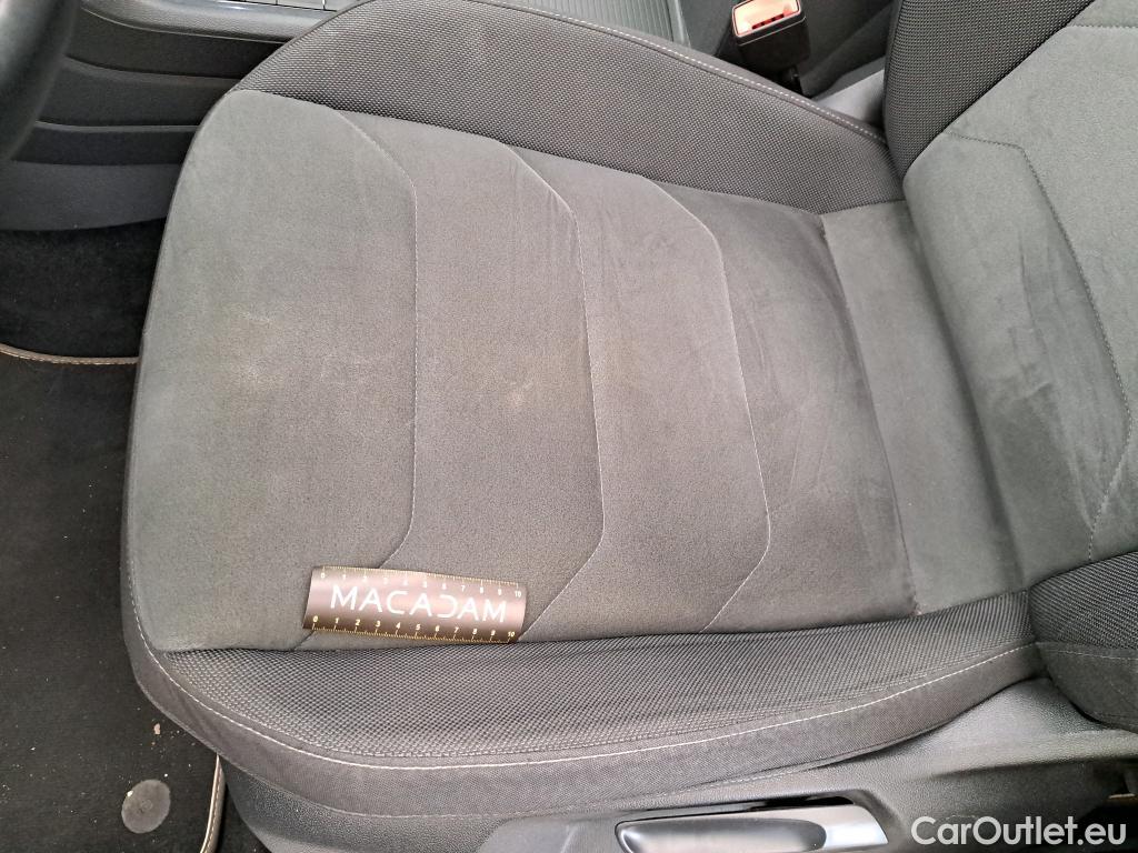  Volkswagen  Tiguan VOLKSWAGEN  Allspace / 2017 / 5P / SUV 2.0 TDI 150 DSG7 Carat 4Motion #14