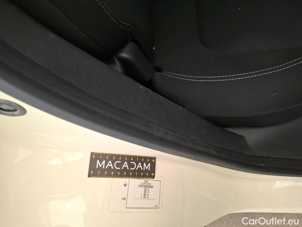  Renault  Captur  Business 0.9 TCe 90CV BVM5 E6 #13