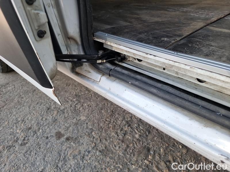  Peugeot  Boxer  2 (2006)  Fur.2.2HDI 4350 L4H2 Act #17