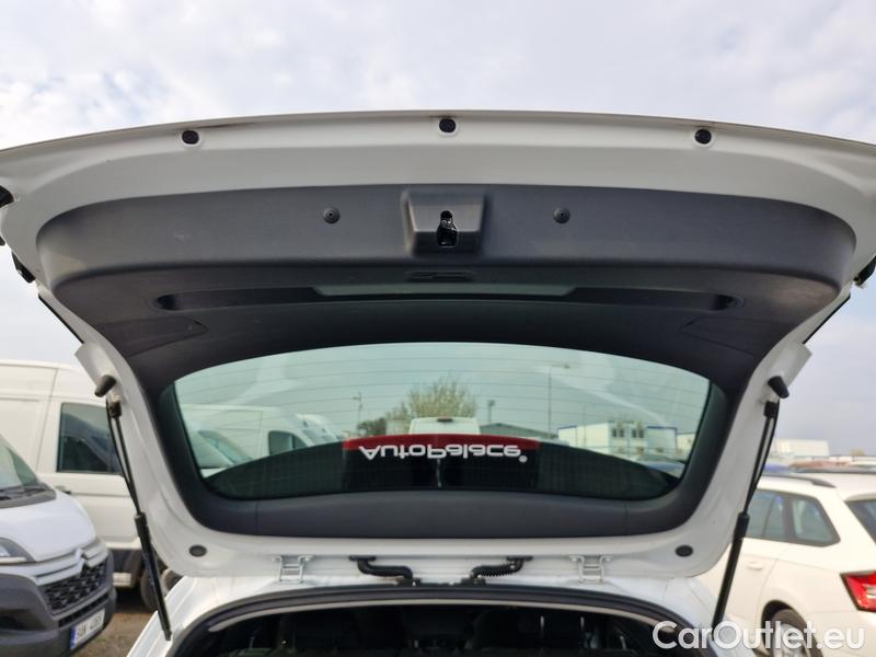  Hyundai  i30   cw (PD)(2017->)  kom.1.5T-GDI Smart 5d #9