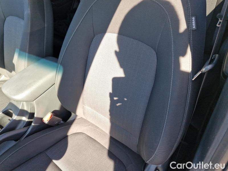 Hyundai  Konna Kona (SX2) (2023) Kona 1.6 T-GDI 145 Smart AT #8