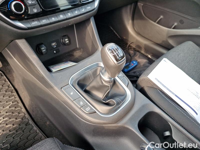  Hyundai  i30   cw (PD)(2017->)  kom.1.5T-GDI Smart 5d #7