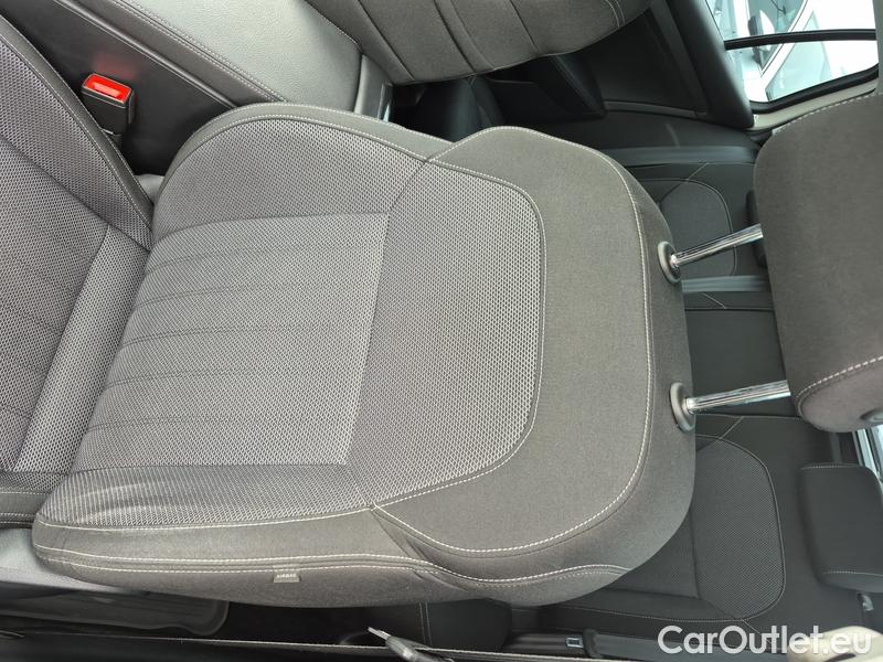  Skoda  Superb  Combi (3V5)(2015) Su.C.2.0TDI 147 4x4 Style Aut #8