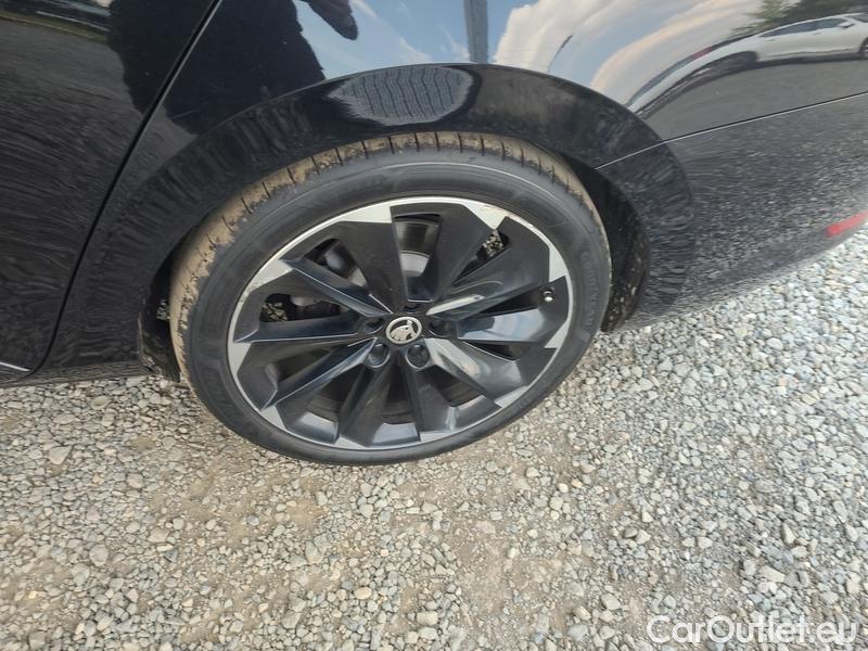  Skoda  Superb  Combi (3V5)(2015) Sup.c.2.0TDI 147 SportLi Aut #11