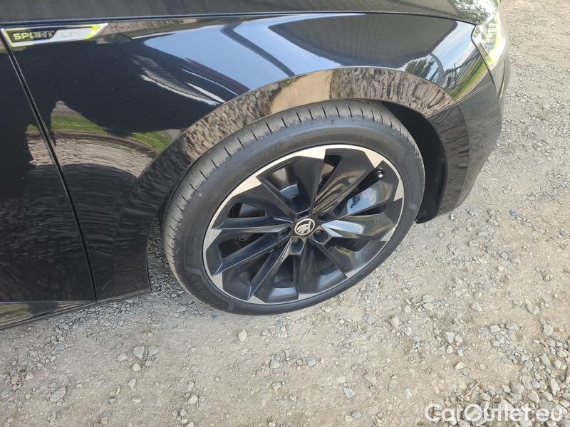 Skoda  Superb  Combi (3V5)(2015) Sup.c.2.0TDI 147 SportLi Aut #18