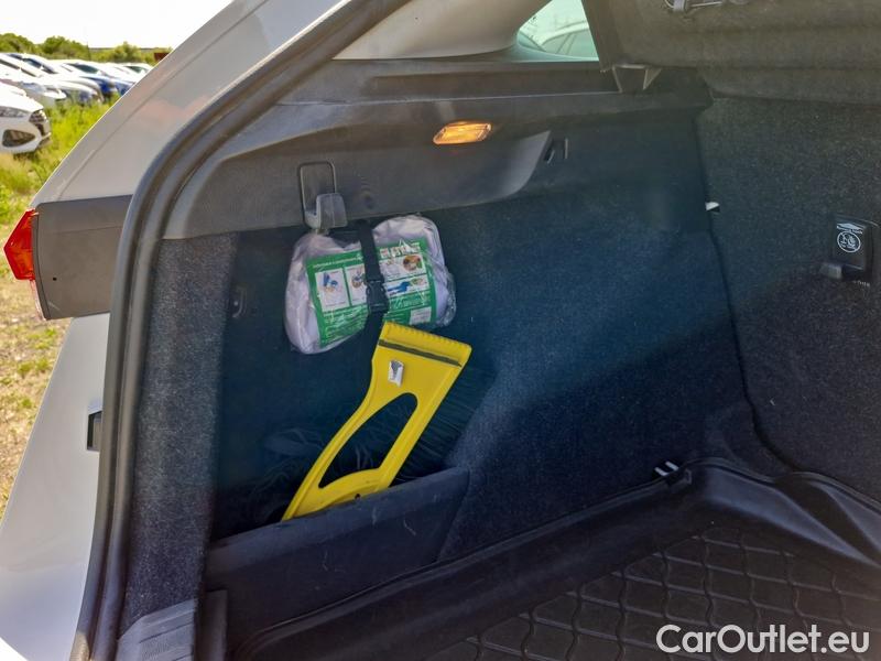  Skoda  Scala  (NW) (2019)  1.0 TSI 81 125 LET #16
