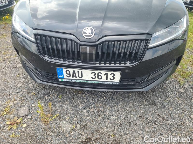  Skoda  Superb  Combi (3V5)(2015) Sup.c.2.0TDI 147 SportLi Aut #3
