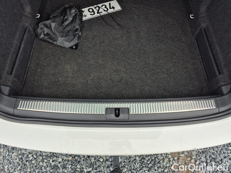  Skoda  Superb  Combi (3V5)(2015) Su.C.2.0TDI 147 4x4 Style Aut #14