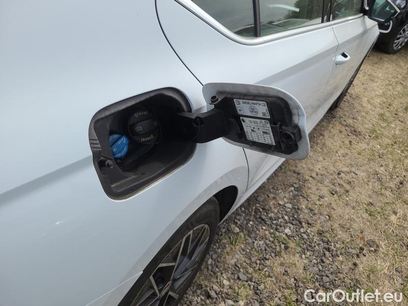  Skoda  Octavia  Lim. (NX3)(2020)  2.0TDI 85 Style 5d #26