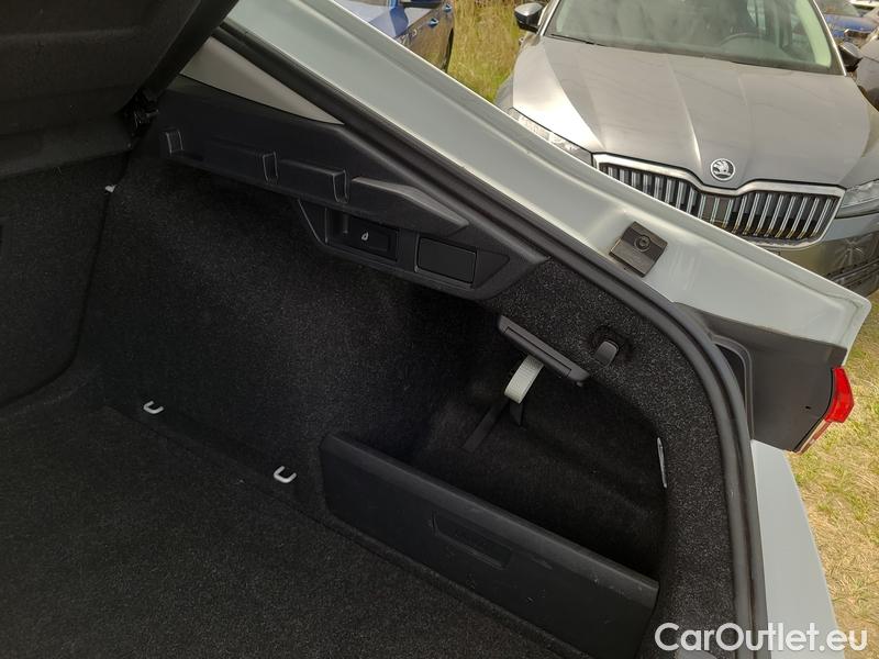  Skoda  Octavia  Lim. (NX3)(2020)  2.0TDI 85 Style 5d #13