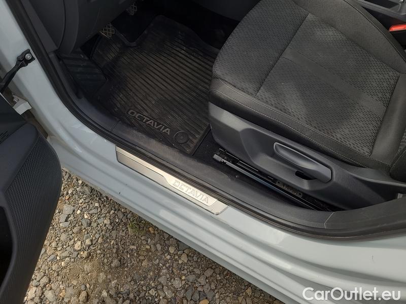  Skoda  Octavia  Lim. (NX3)(2020)  2.0TDI 85 Style 5d #8