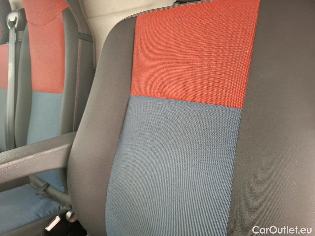  Renault  Master  III Fourgon L2H2 3 3 Grand Confort dCi 130CV BVM6 E6 #24