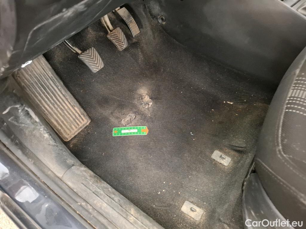  Hyundai  i20  Initia 1.2 85CV BVM5 E6d / TRANSFO VP/VF #1