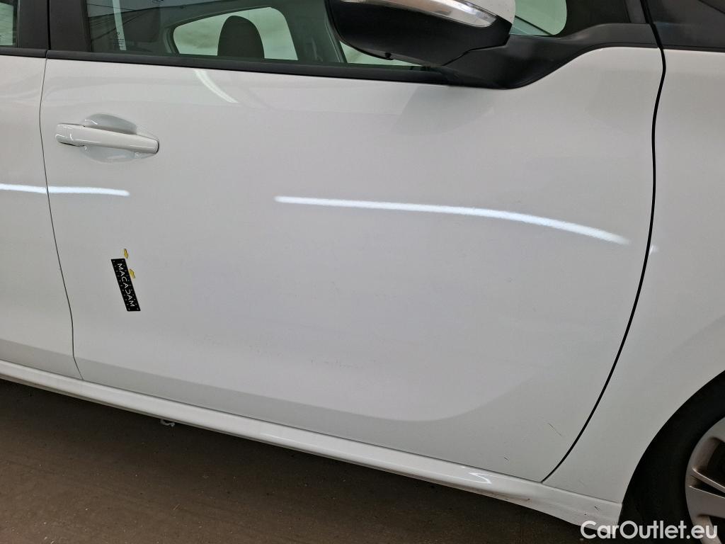  Peugeot  208 PEUGEOT  Affaire / 2015 / 5P / Berline &BlueHDi 100 €6.c S&S PREMIUM #32