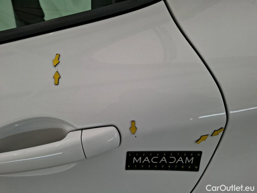  Peugeot  208 PEUGEOT  Affaire / 2015 / 5P / Berline &BlueHDi 100 €6.c S&S PREMIUM #23