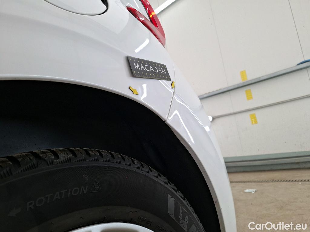  Peugeot  208 PEUGEOT  Affaire / 2015 / 5P / Berline &BlueHDi 100 €6.c S&S PREMIUM #3