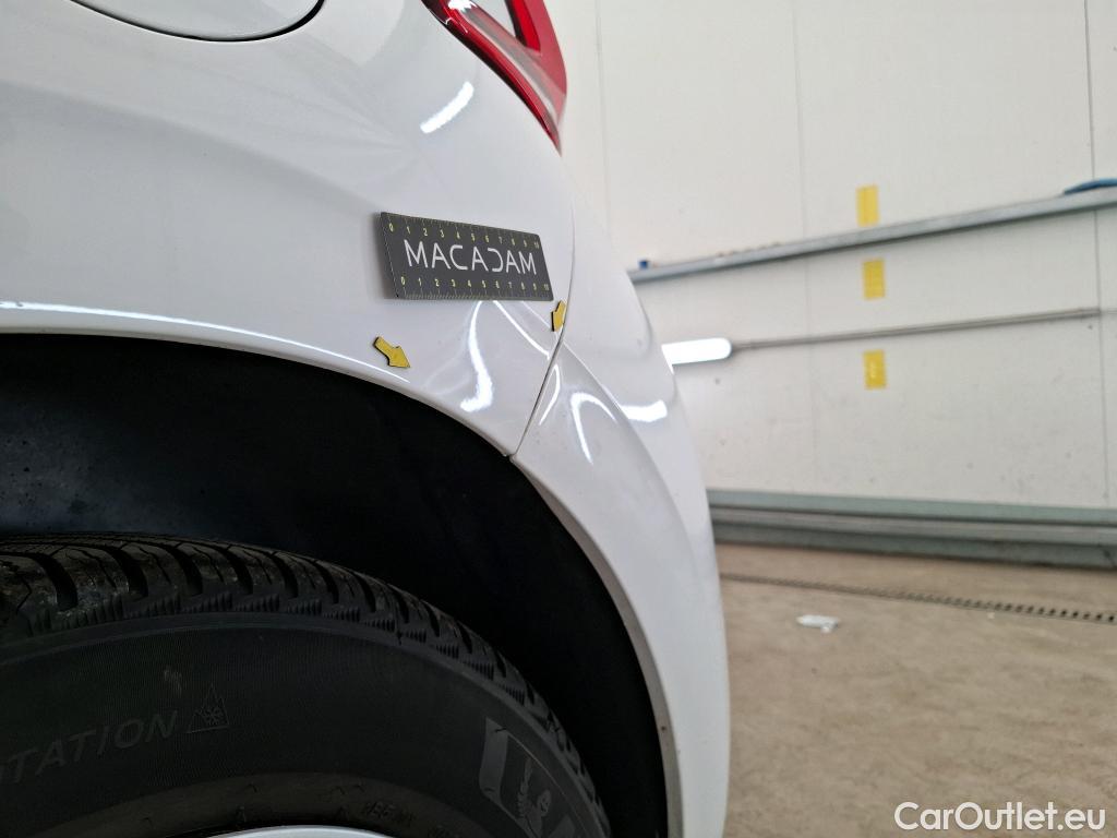  Peugeot  208 PEUGEOT  Affaire / 2015 / 5P / Berline &BlueHDi 100 €6.c S&S PREMIUM #2