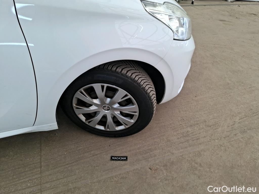  Peugeot  208 PEUGEOT  Affaire / 2015 / 5P / Berline &BlueHDi 100 €6.c S&S PREMIUM #17