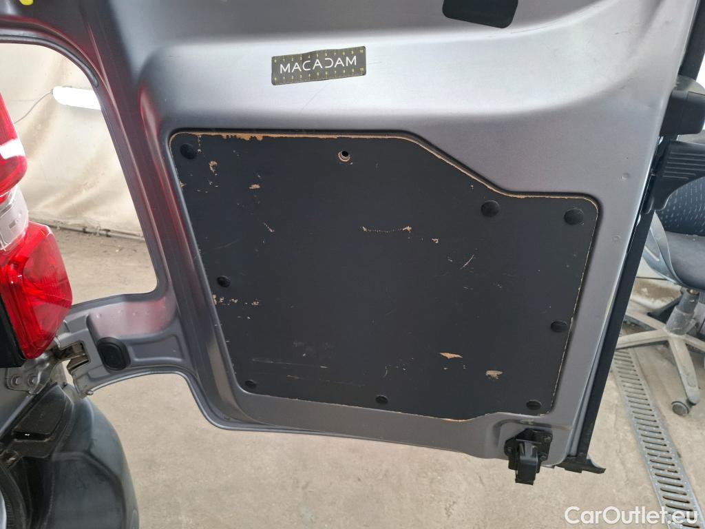  Opel  Vivaro OPEL  / 2019 / 4P / Fourgon tôlé -e 200 L1 Pack Clim #30