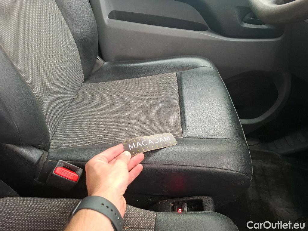  Opel  Vivaro OPEL  / 2019 / 4P / Fourgon tôlé -e 200 L1 Pack Clim #28