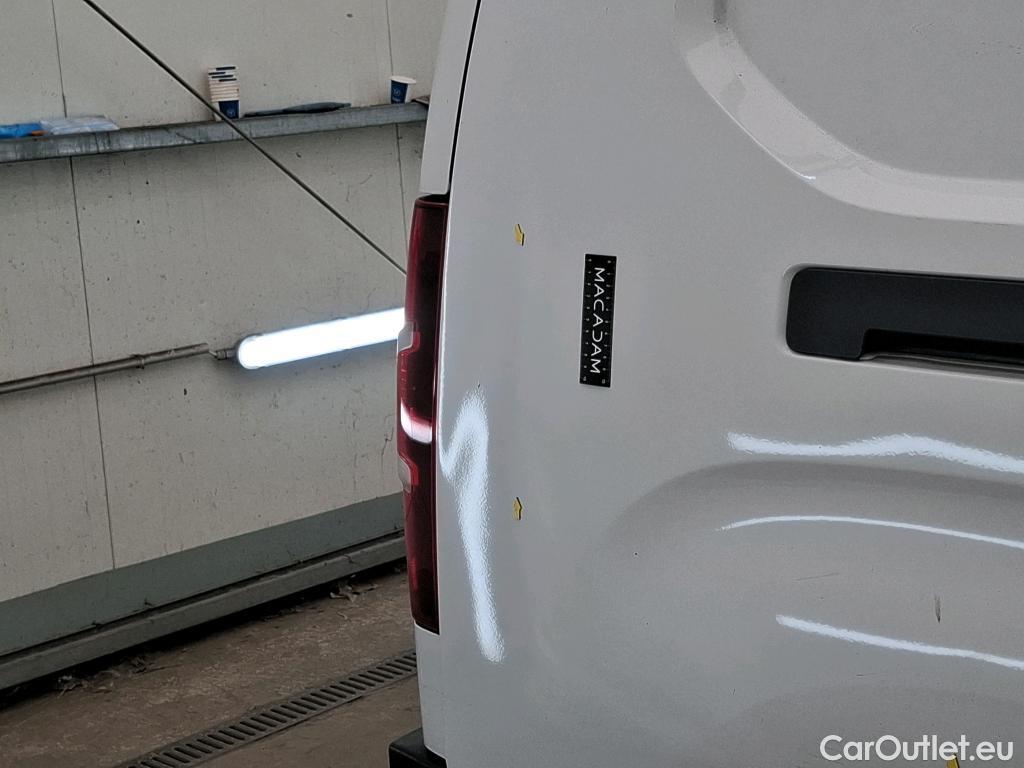  Citroen  Berlingo CITROEN  Van / 2018 / 4P / Fourgonnette XL 950kg BlueHDi 100 S&S BVM Driver #5
