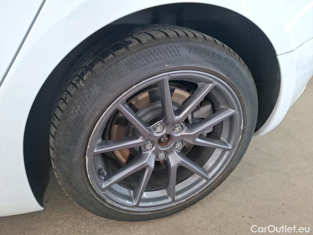  Tesla  Model 3 TESLA  / 2018 / 4P / Berline Grande Autonomie #15