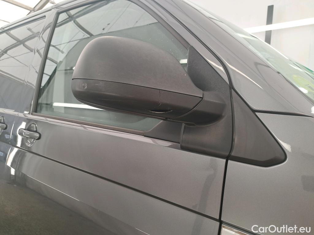  Volkswagen  Transporter T6  Fourgon/Combi Fourgon lang 2.0 TDI 150CV BVA7 E6 #39