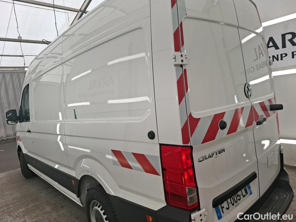  Volkswagen  Crafter  Fourgon Fourgon 35 mittlerer Radstand mit Hochdach FWD 2.0 140CV BVM6 #43