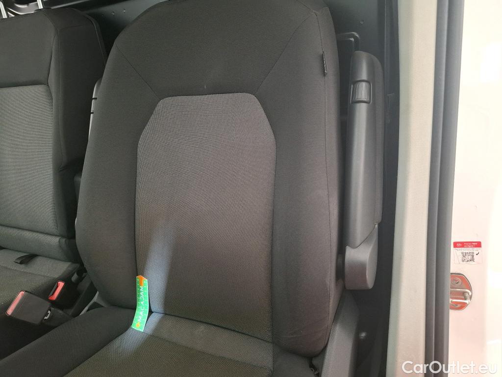  Volkswagen  Crafter  Fourgon Fourgon 35 mittlerer Radstand mit Hochdach FWD 2.0 140CV BVM6 #34
