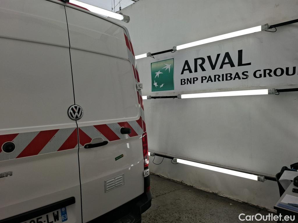  Volkswagen  Crafter  Fourgon Fourgon 35 mittlerer Radstand mit Hochdach FWD 2.0 140CV BVM6 #18