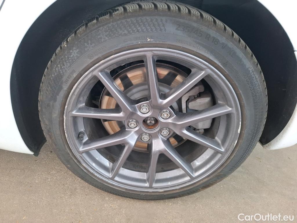  Tesla  Model 3 TESLA  / 2018 / 4P / Berline Grande Autonomie #16