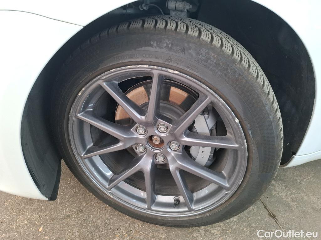  Tesla  Model 3 TESLA  / 2018 / 4P / Berline Grande Autonomie #9