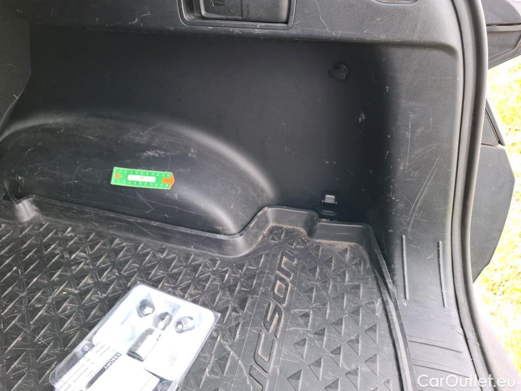  Hyundai  Tucson  Business Hybrid 2WD 1.6 T-GDI 230CV BVA6 E6d #36