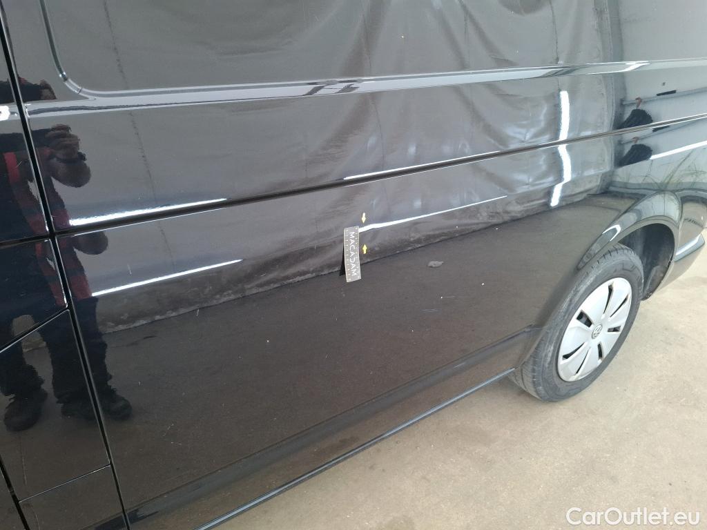  Volkswagen  Transporter VOLKSWAGEN  / 2019 / 4P / Fourgon tôlé 2.0 TDi 150 DSG7 L1H1 Business Plus #47