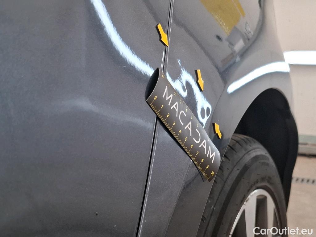  Renault  Megane RENAULT Mégane Berline / 2020 / 5P / Berline techno TCe 140 EDC #46