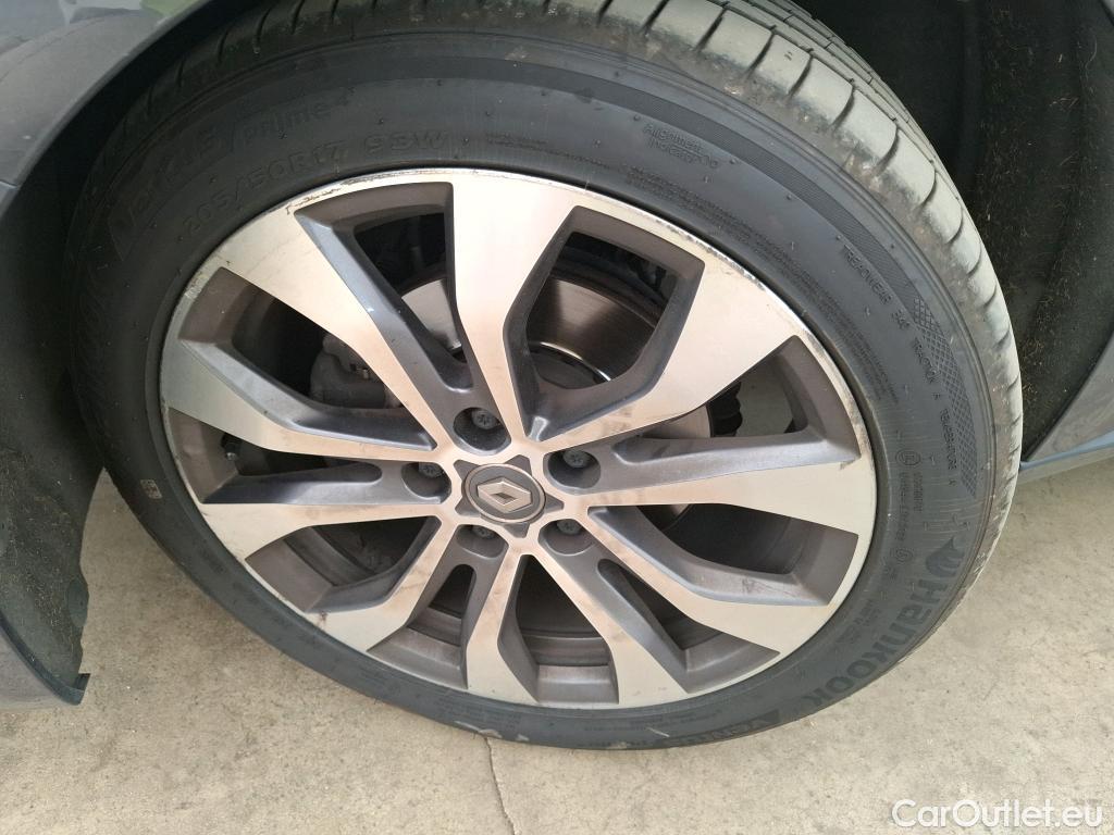  Renault  Megane RENAULT Mégane Berline / 2020 / 5P / Berline techno TCe 140 EDC #75