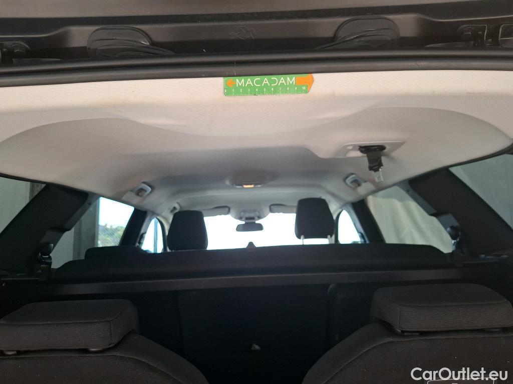  Peugeot  5008  Active Pack 1.5 HDi 130CV BVA8 7 Sieges E6d #1