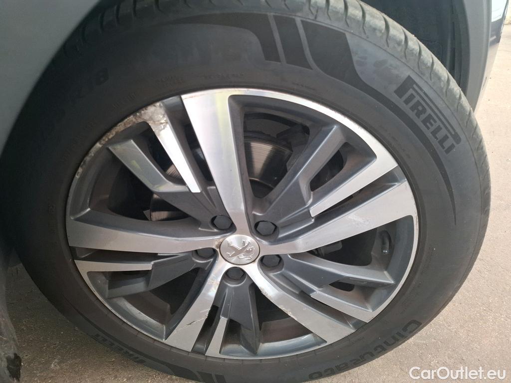  Peugeot  3008  Allure Pack 1.5 HDi 130CV BVA8 E6d #32