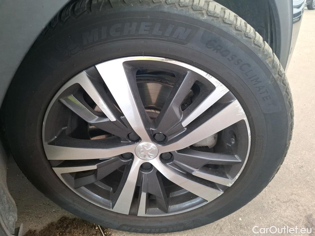  Peugeot  3008 PEUGEOT  / 2020 / 5P / SUV 1.6 HYBRID 225 E-EAT8 Allure Pack #6
