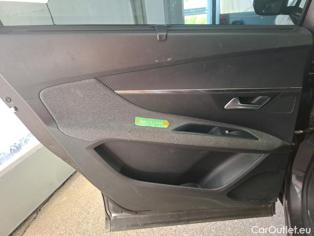  Peugeot  5008  Active Pack 1.5 HDi 130CV BVA8 7 Sieges E6d #39
