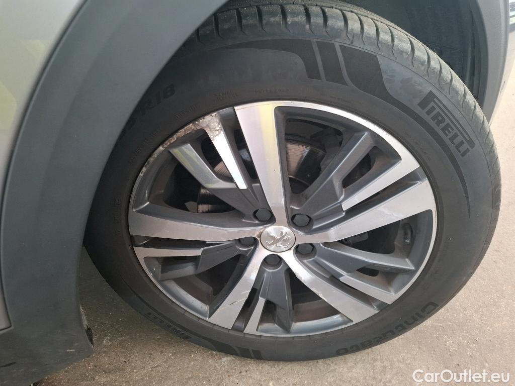 Peugeot  3008  Allure Pack 1.5 HDi 130CV BVA8 E6d #42