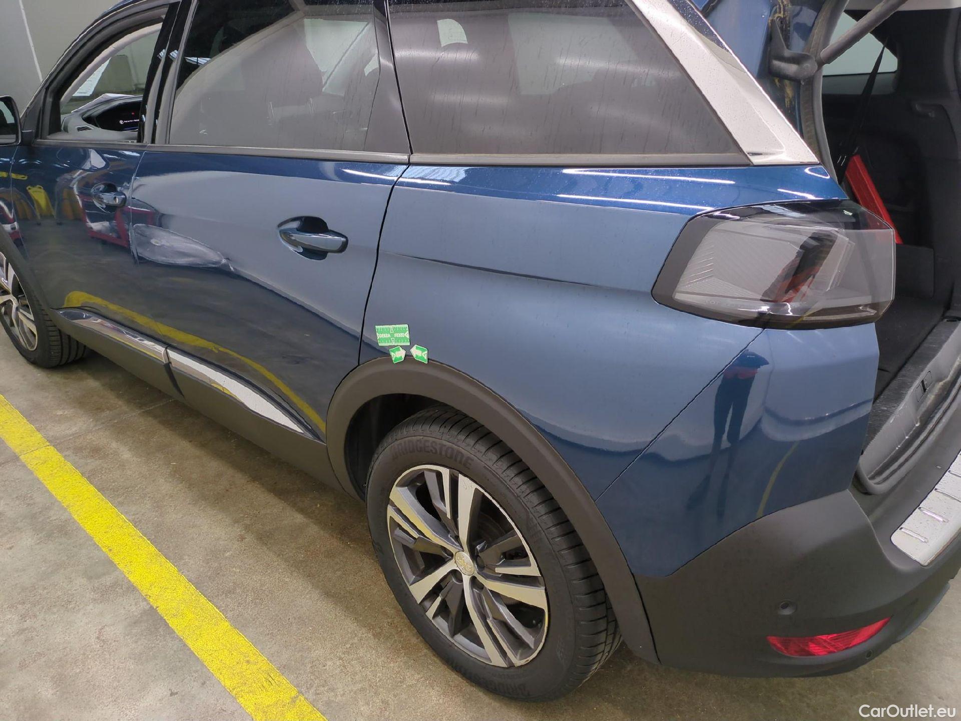  Peugeot  5008  Allure Pack 1.5 HDi 130CV BVA8 7 Sieges E6d #16