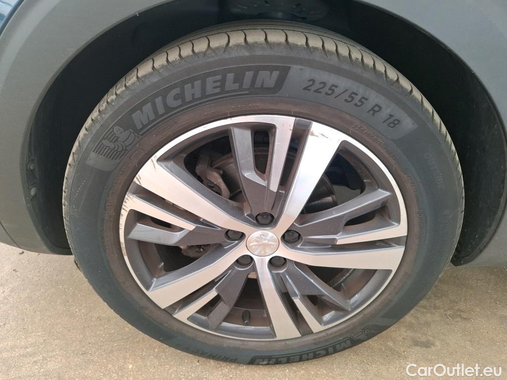  Peugeot  3008  II Allure 1.5 HDi 130CV BVA8 E6d #4