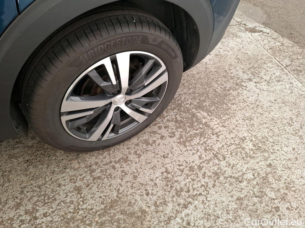  Peugeot  5008  Allure 1.2 PureTech 130CV BVA8 7 Sieges E6d #17